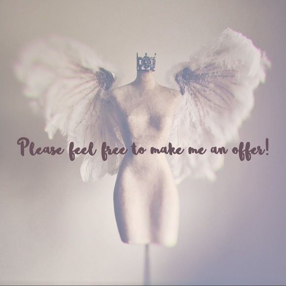 Meet your Posher, Austin⭐️ - Picture 2 of 5